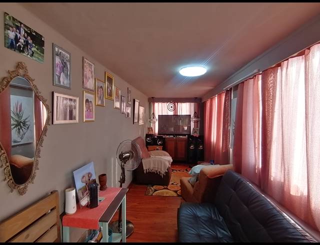 3 BEDROOM FREESTANDING SOLD IN STILFONTEIN EXT 3